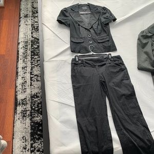 My Michelle short sleeve pant suit